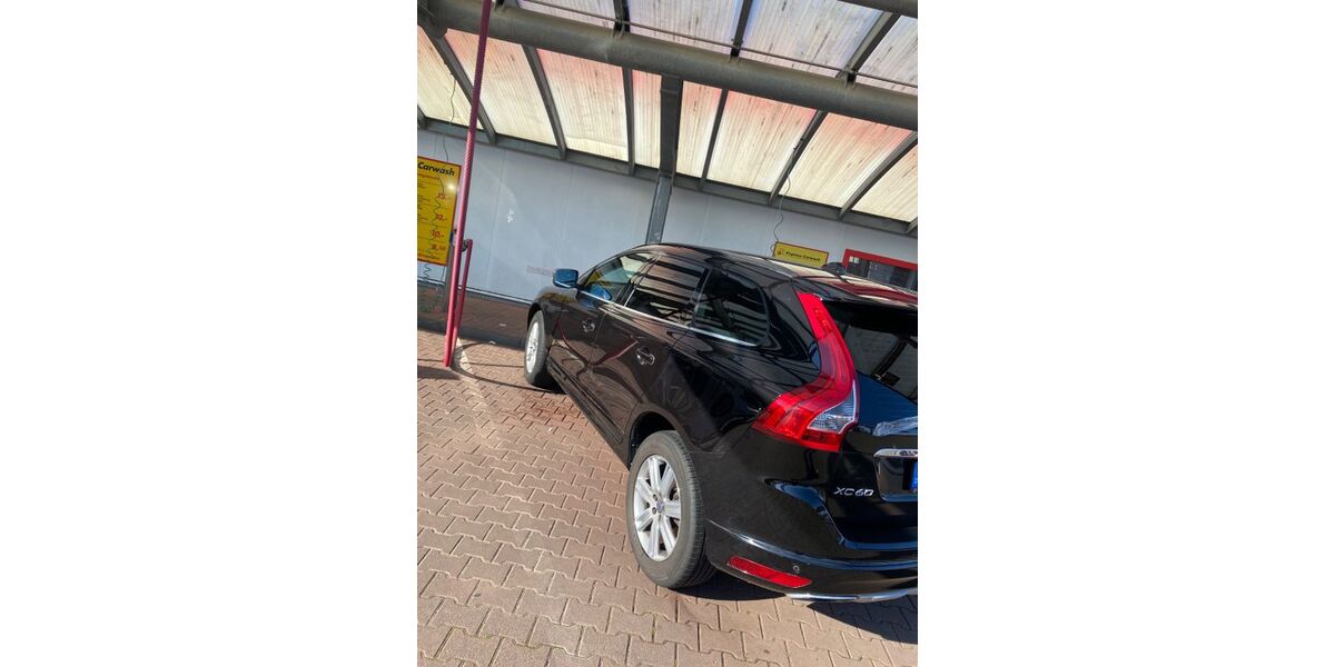 Volvo XC60 137.000 km 16.500 &euro; Leverkusen 51371