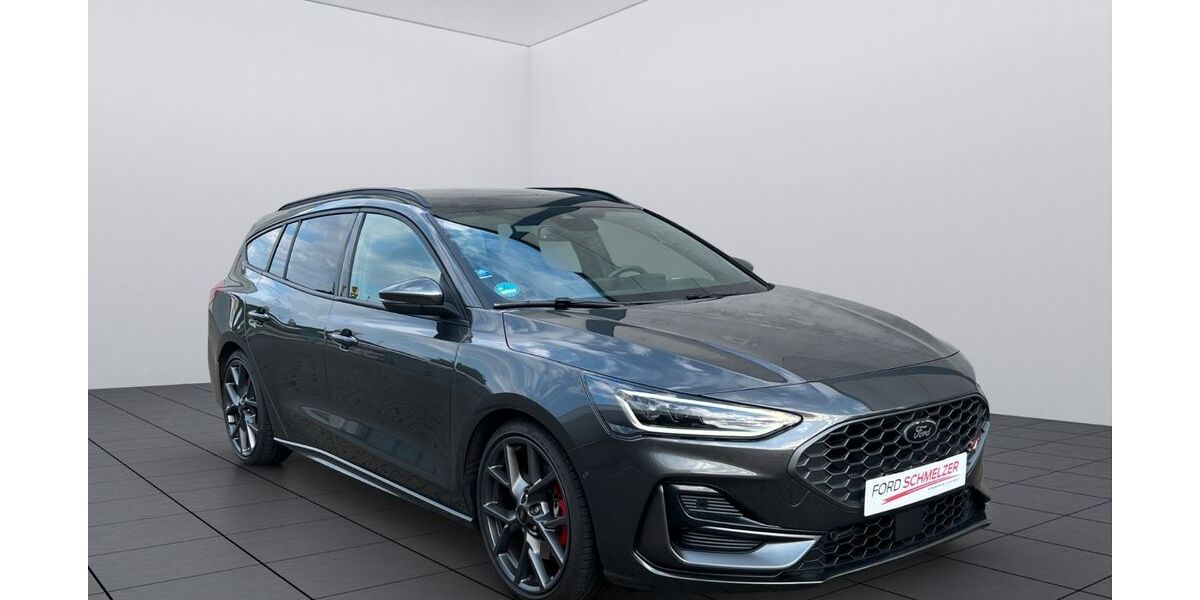 Ford Focus 47.180 km 29.490 &euro; Rösrath 51503