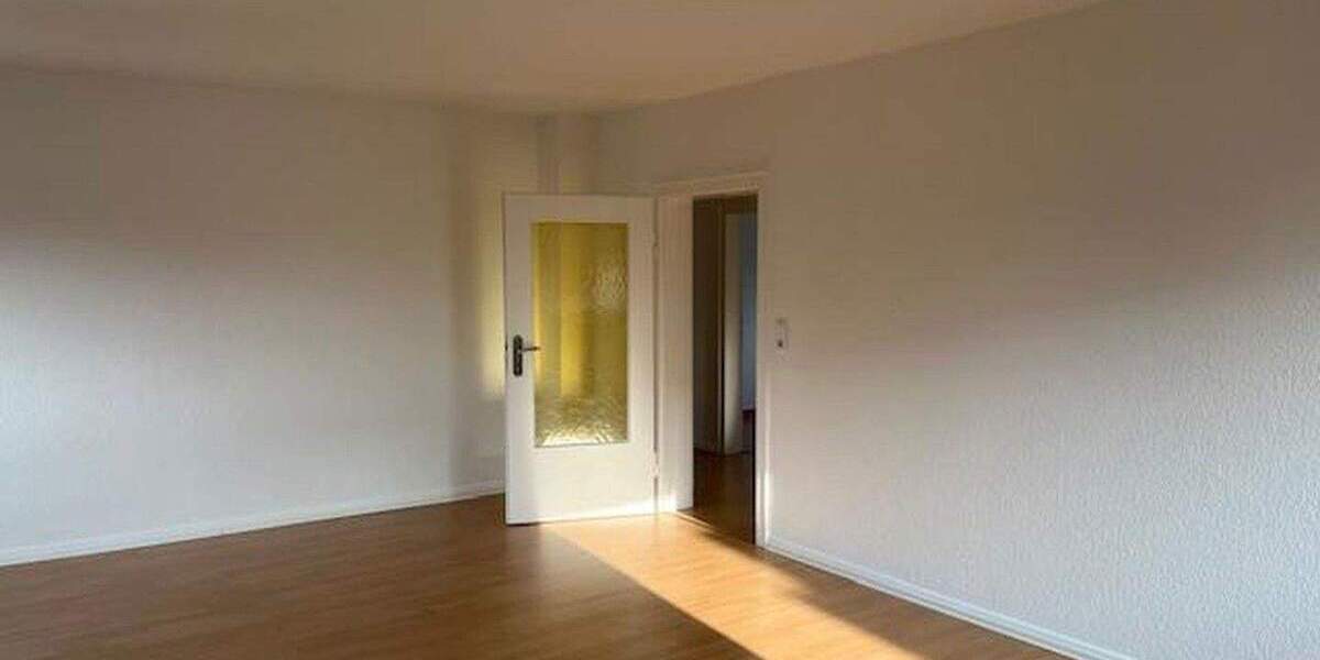 Etagenwohnung Hameln Nordstadt - 3 Zimmer, 81 m&sup2;, 735&euro; | Angebot:24711901