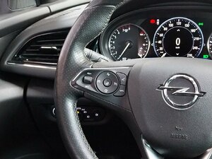 Opel Insignia Ultimate ACC 360° SHZ LHZ Navi HUD 95.651 km 16.990 &euro; HAAN 42781