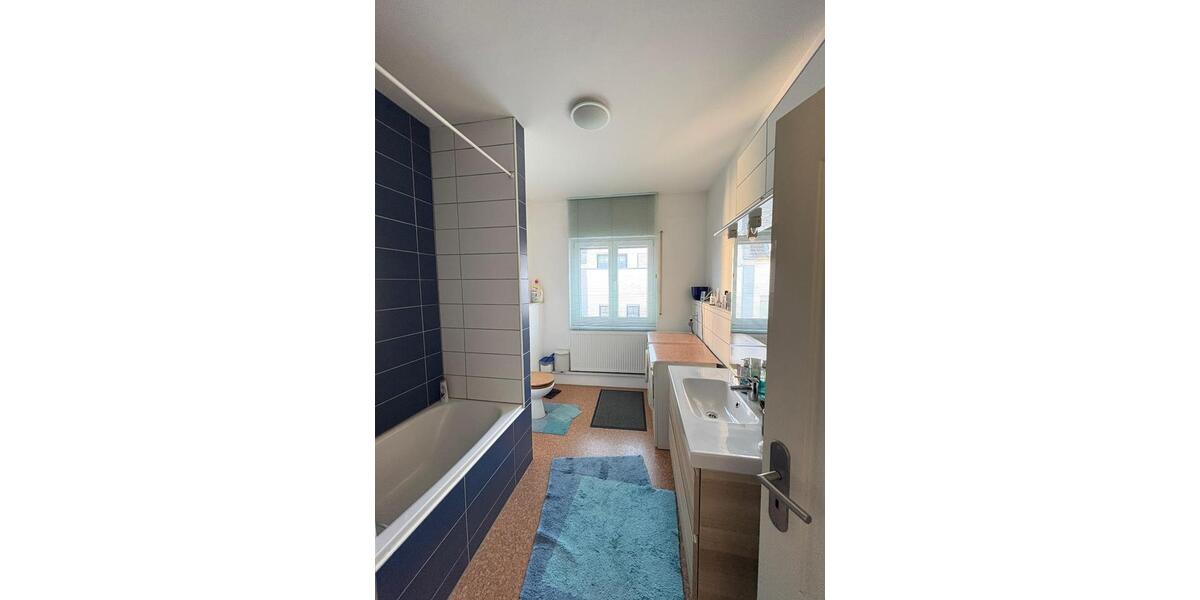 Reihenhaus Bonn Hardtberg - 5 Zimmer, 165 m&sup2;, 1.980&euro; | Angebot:25384120