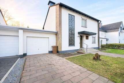 Haus zum Kaufen in Hilden 889.000 € 172 m² 8 zimmer