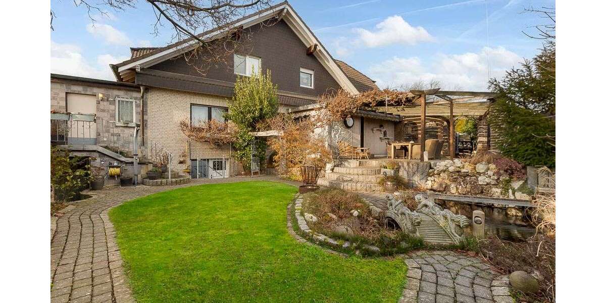 Einfamilienhaus Bedburg - 8 Zimmer, 341 m&sup2;, 699.000&euro; | Angebot:25204791