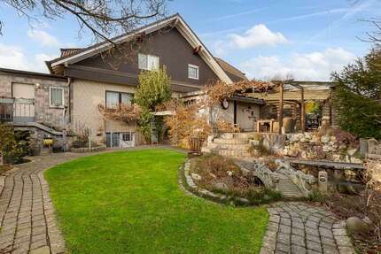 Haus Bedburg - 8 Zimmer, 341 m&sup2;, 699.000&euro; | Angebot:25204791