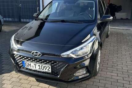 Hyundai i20 110.000 km 8.970 € Wermelskirchen 42929