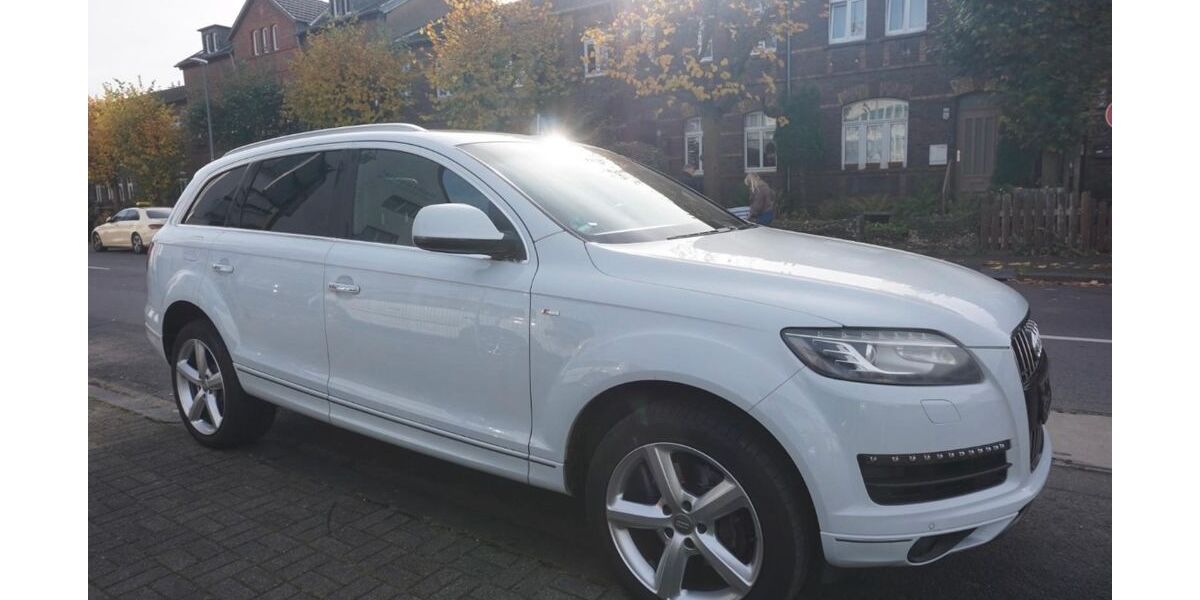 Audi Q7 258.000 km 15.750 &euro; Köln 51061