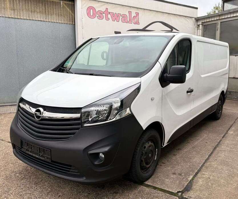 Opel Vivaro 151.000 km 10.990 € Köln 51065