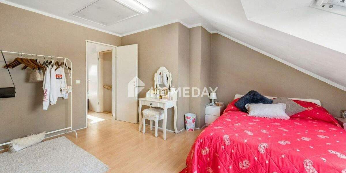 Reihenmittelhaus Frechen - 5 Zimmer, 132 m&sup2;, 529.000&euro; | Angebot:25566202