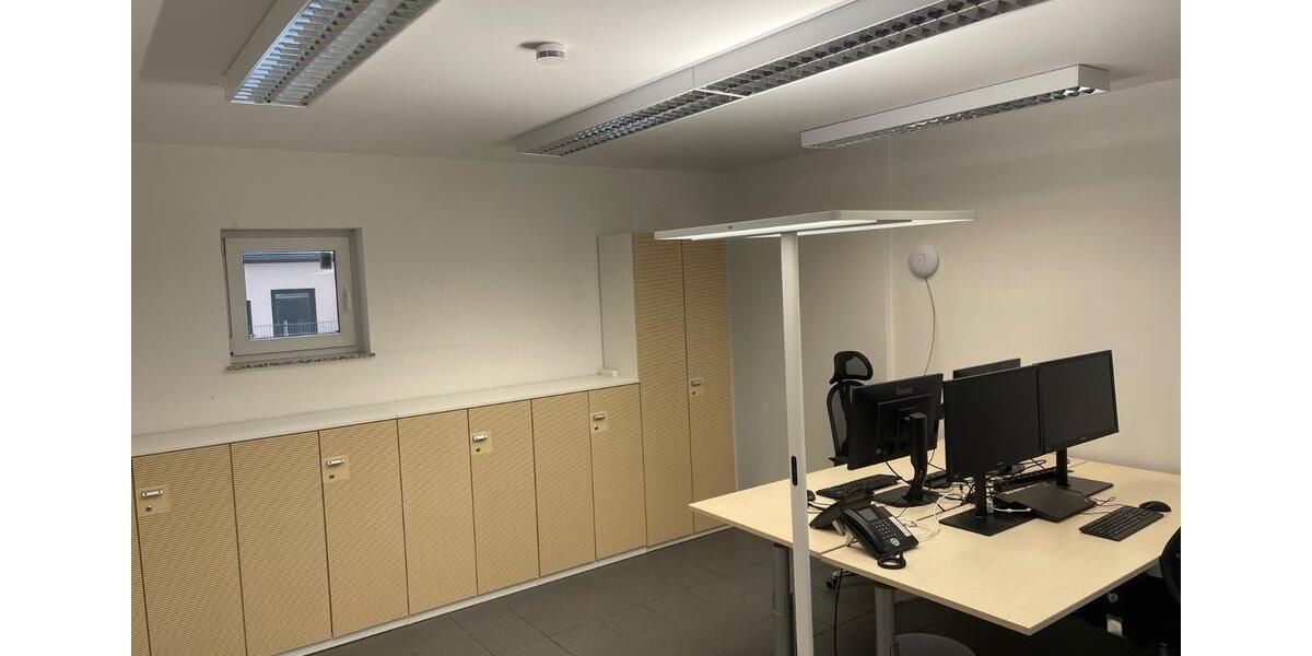 Kleines, helles, freundliches Büro (EG) in Erftstadt zimmer