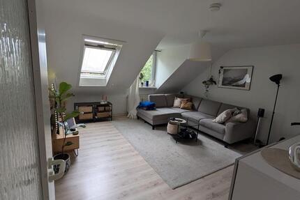 Schöne 2 ZimmerKB mit Balkon zimmer