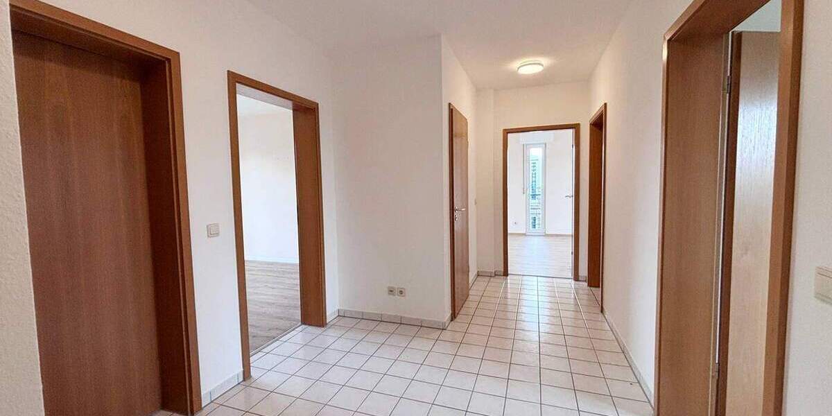 Hochwertige ETW mit Tiefgaragenstellplatz u. EBK in zentraler aber ruhiger Lage von Lev.-Schlebusch 3 zimmer