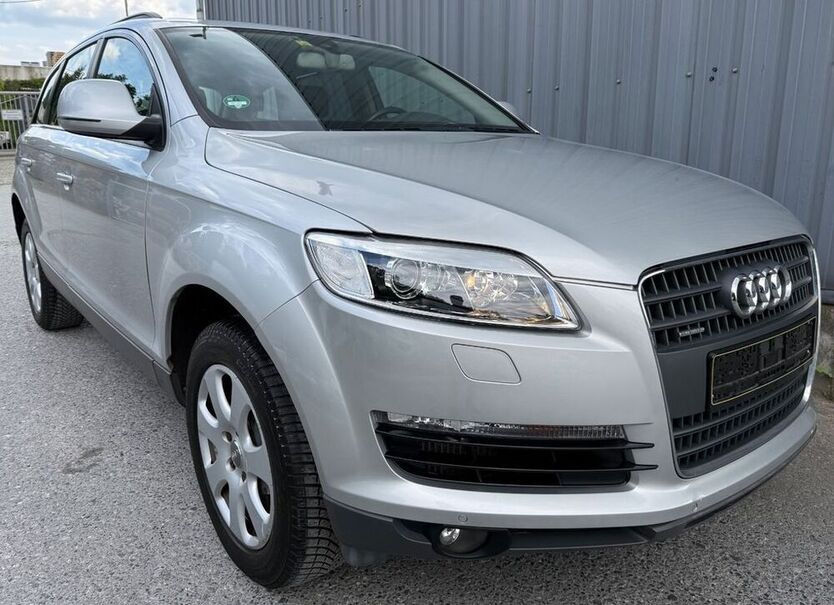 Q7