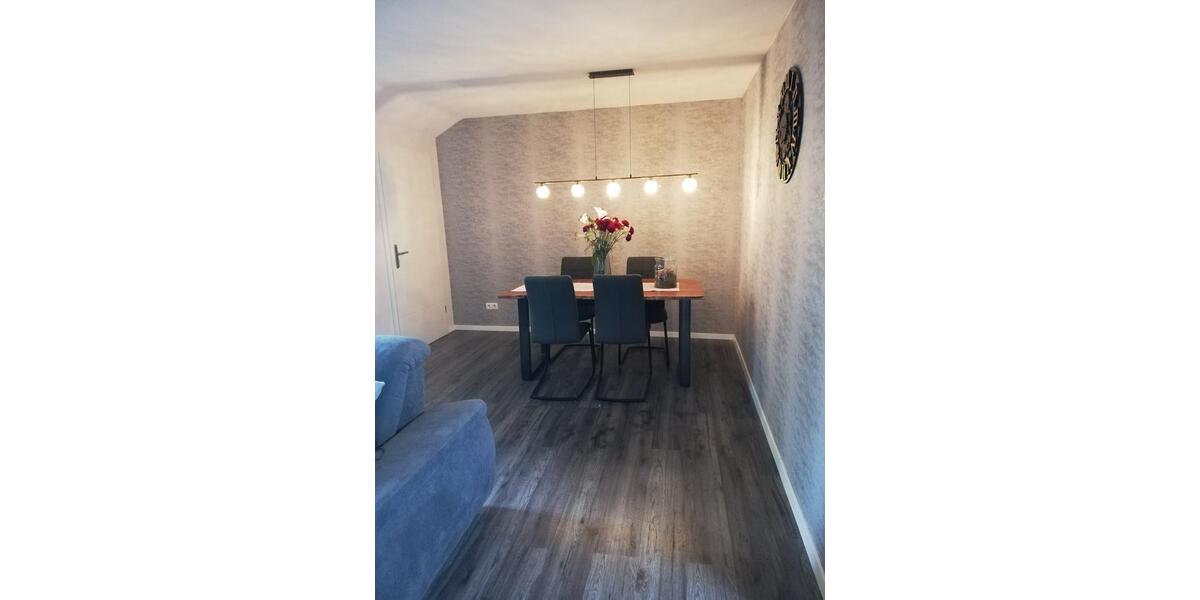 Dachgeschoßwohnung Euskirchen Dom-Esch - 2 Zimmer, 85 m&sup2;, 650&euro; | Angebot:27534198