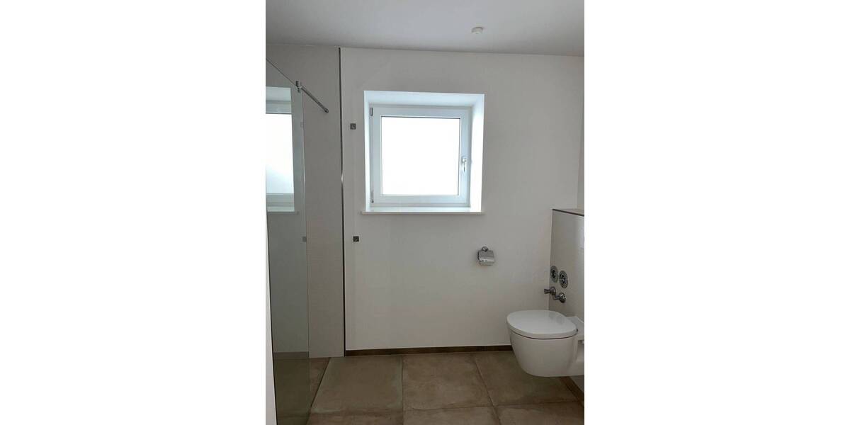 Etagenwohnung Hennef (Sieg) Lichtenberg - 2 Zimmer, 68 m&sup2;, 725&euro; | Angebot:26778265