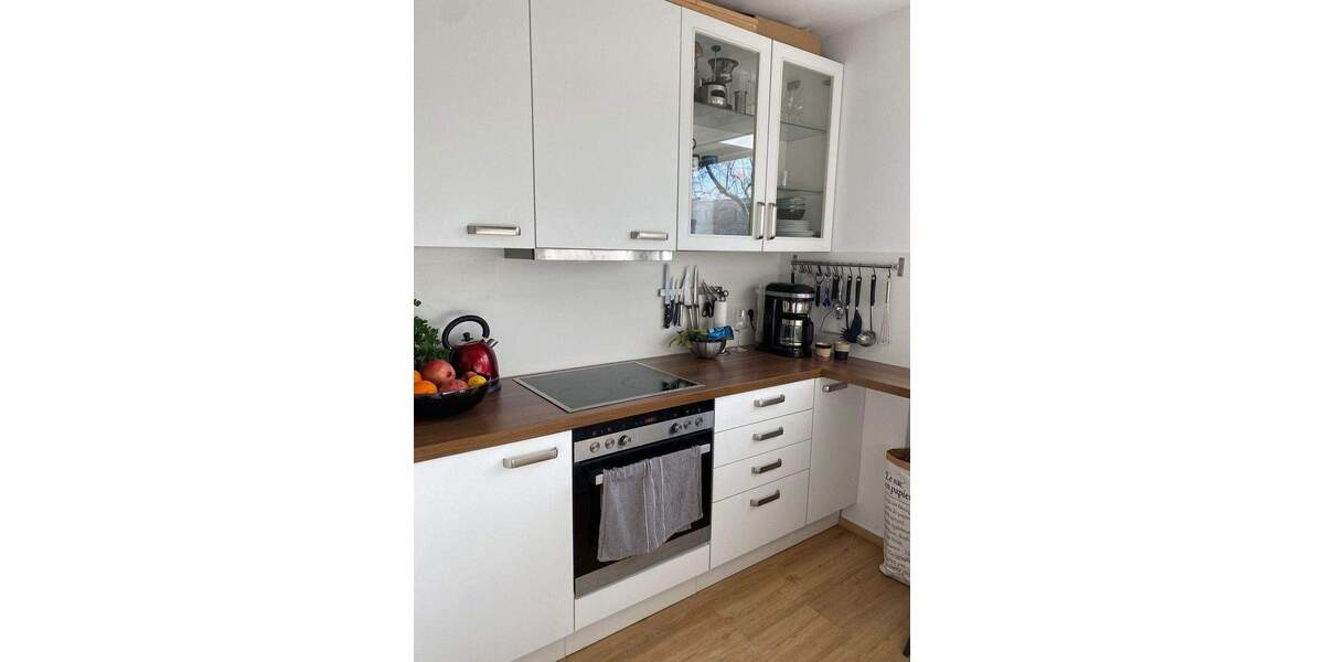 Lichtdurchflutete Wohnung mit zwei Balkonen am Volksgarten 2 zimmer