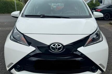 Toyota Aygo (X) 117.000 km 4.290 &euro; Köln 50735