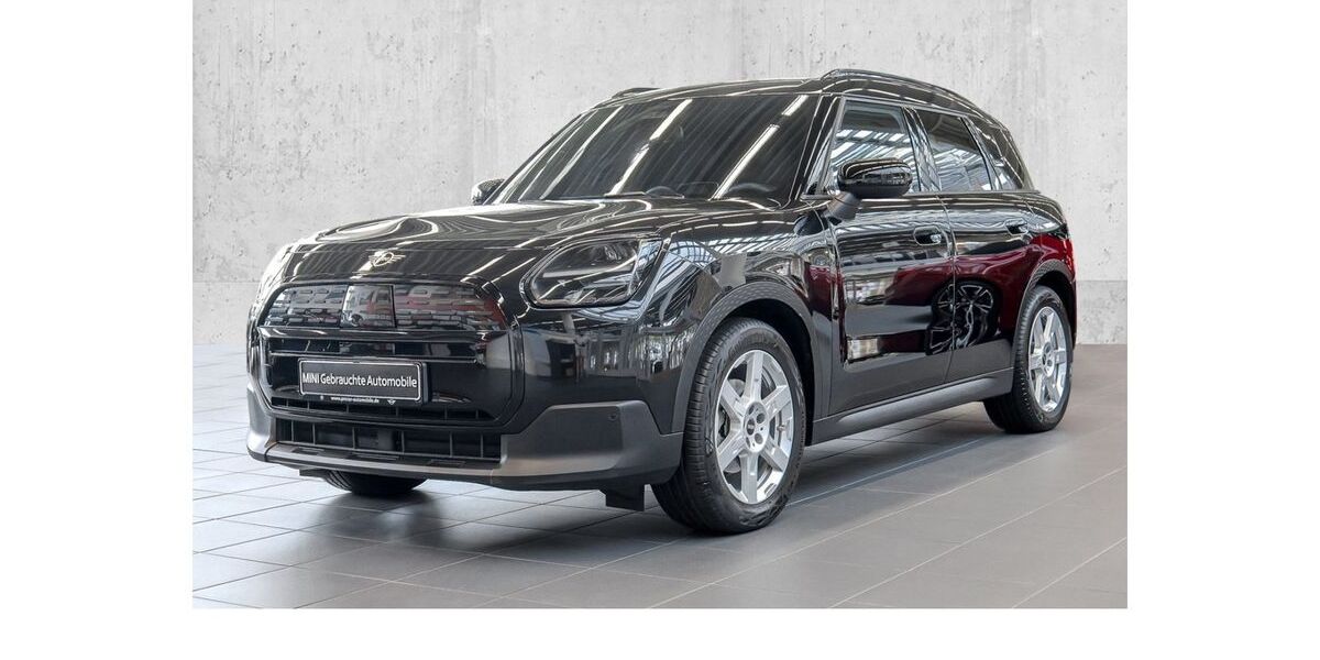 Mini Countryman E (Cooper) 28.053 km 37.995 &euro; Köln-West 50858