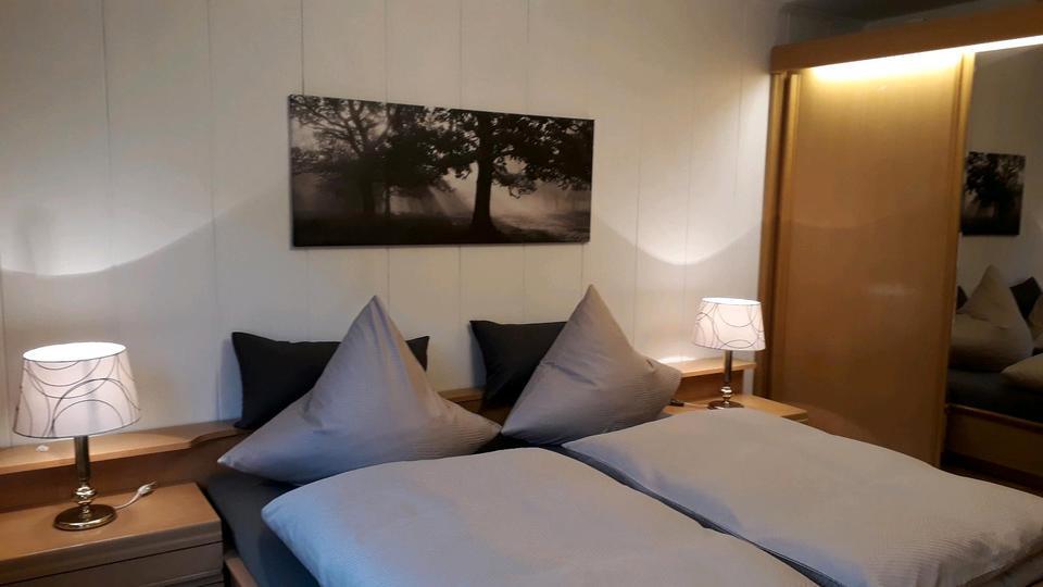 Von PRIVAT! Hell, ruhig, gepflegt, 4ZKDB, WC, SW-Balkon, 85qm!