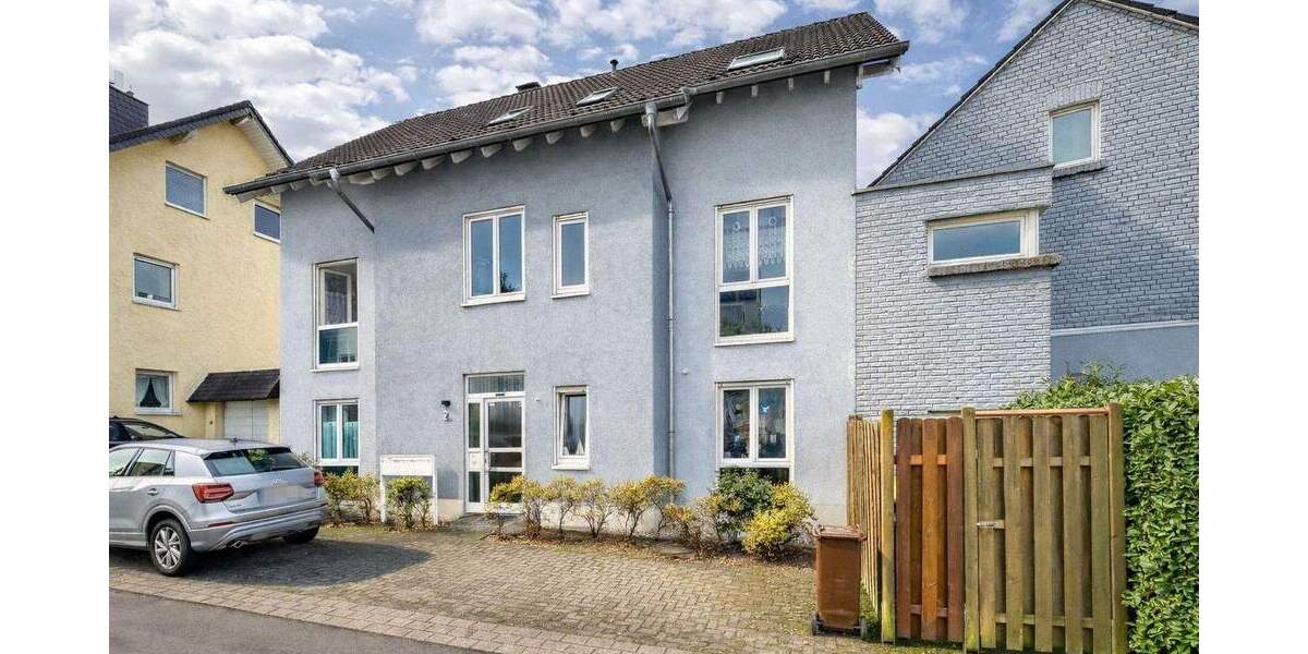 Mehrfamilienhaus, Wohnhaus Lohmar - 9 Zimmer, 242 m&sup2;, 745.000&euro; | Angebot:24876213