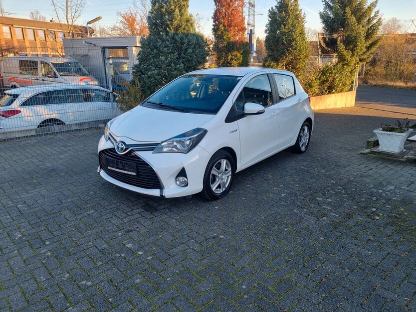 Toyota Yaris 83.000 km 11.950 € Wesseling 50389