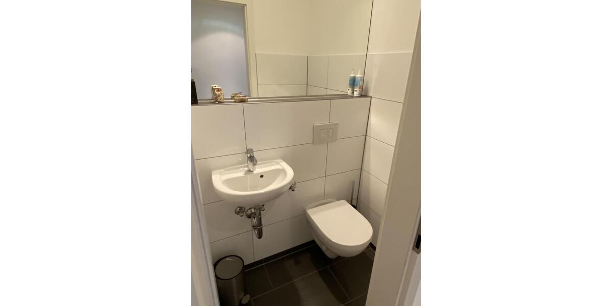 Etagenwohnung Köln Rodenkirchen - 2.5 Zimmer, 90 m&sup2;, 1.700&euro; | Angebot:26493788