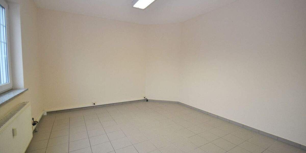 Gewerbeobjekt Bornheim Dersdorf - 3 Zimmer, 93 m&sup2;, 1.000&euro; | Angebot:25709880