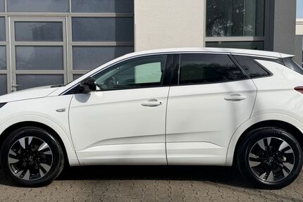 Opel Grandland (X) 84.467 km 16.990 &euro; Hilden 40721