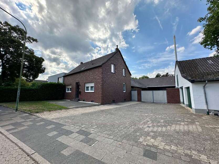 Grundstück zu verkaufen in Neuss 1.300.000 € 2142 m²
