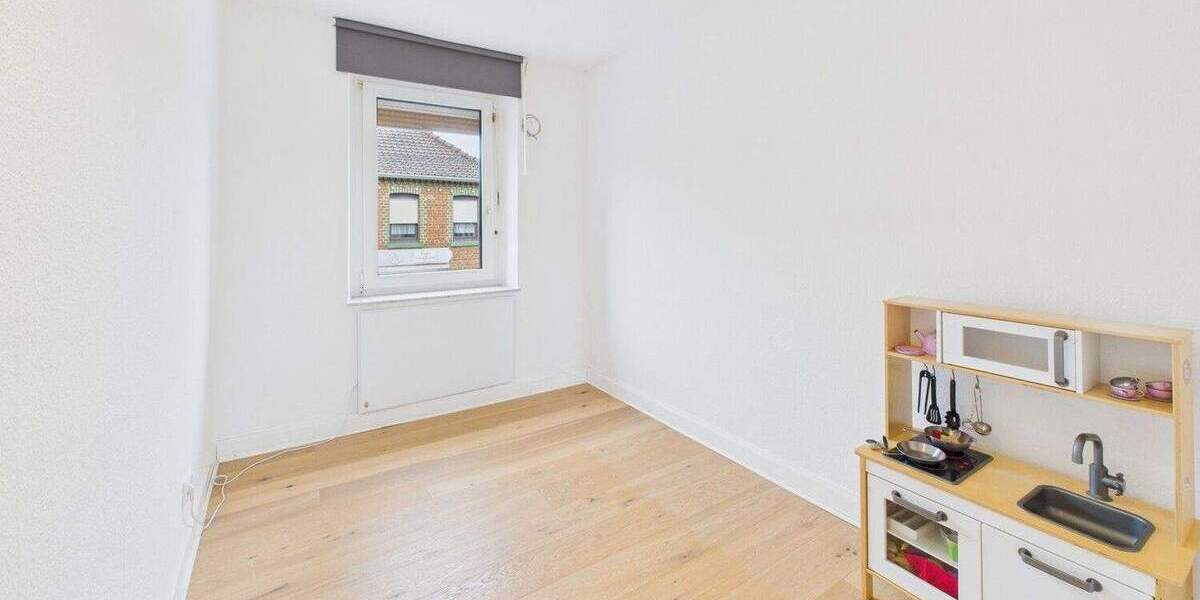 Doppelhaushälfte Bergheim Fliesteden - 8 Zimmer, 157 m&sup2;, 349.000&euro; | Angebot:24449362