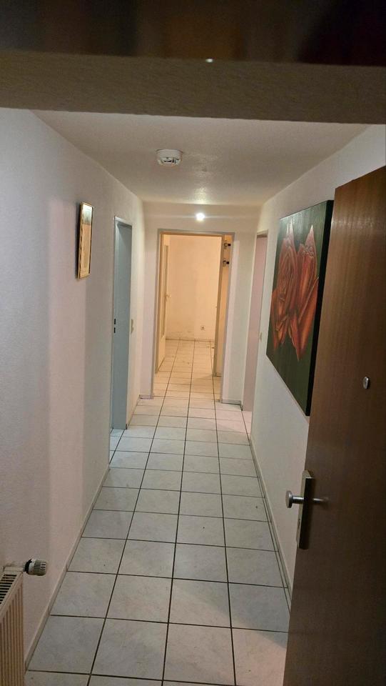 2 Zimmer UG Wohnung ab sofort mit Renovierungszuschuss zimmer