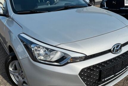 Hyundai i20 86.000 km 8.890 &euro; Brühl bei Köln 50321