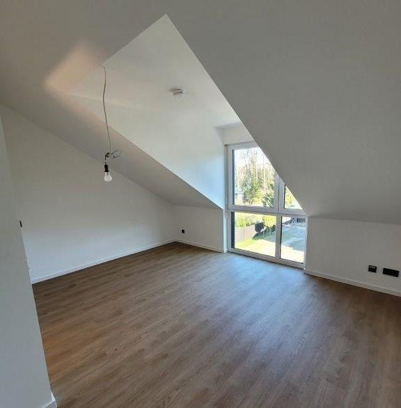Traumhaus mit moderner Ausstattung und Carport nahe Bürgerbusch