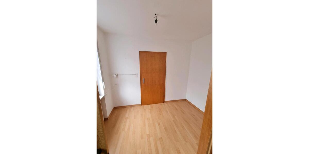 Dachgeschoßwohnung Bergisch Gladbach Alt-Frankenforst - 2 Zimmer, 61 m&sup2;, 810&euro; | Angebot:26165997