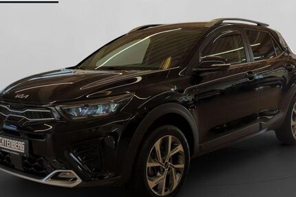 Kia Stonic 50.000 km 19.490 € Leverkusen 51381