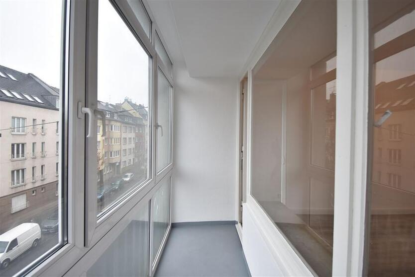 RENOVIERT! Apartment mit Balkon & Wintergarten zu vermieten zimmer