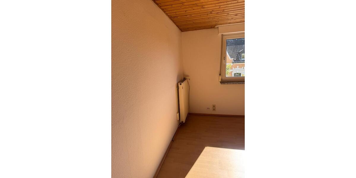 Doppelhaushälfte Siegburg - 7 Zimmer, 180 m&sup2;, 1.600&euro; | Angebot:25237395