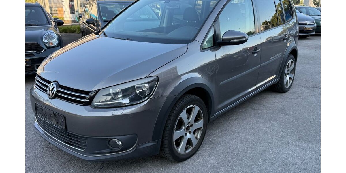VW Touran 318.000 km 5.700 &euro; Hilden 40721