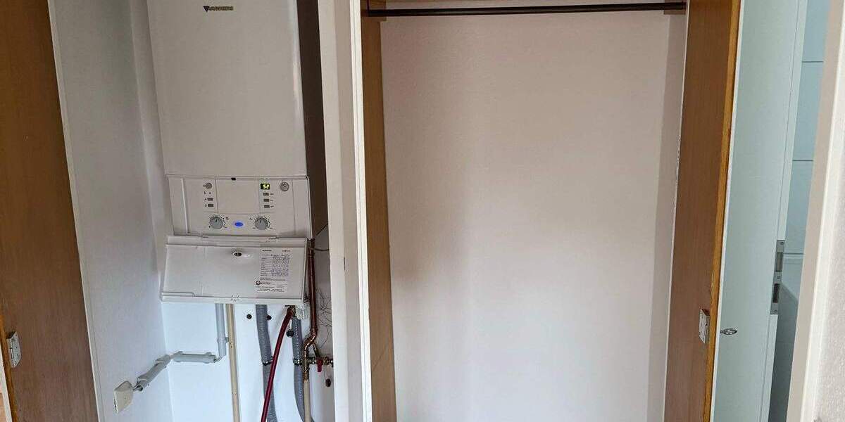 Etagenwohnung Brühl Pingsdorf - 3 Zimmer, 84 m&sup2;, 1.000&euro; | Angebot:23824241