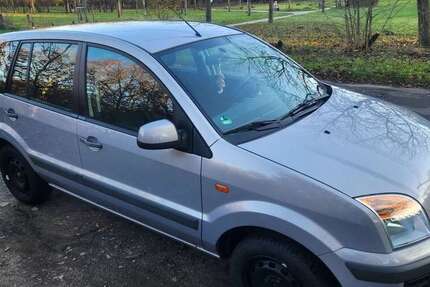 Ford Fusion 53.000 km 5.900 € Bergisch Gladbach 51429