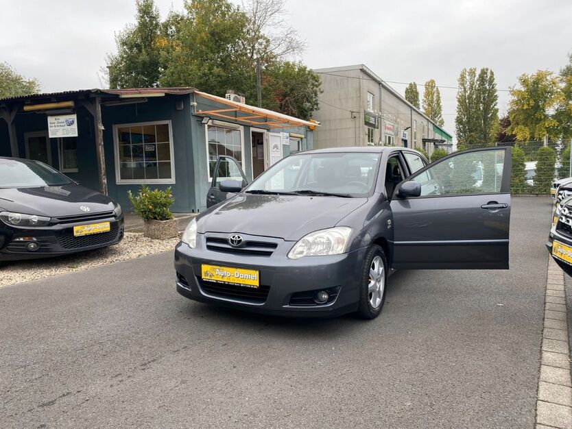 Toyota Corolla 192.000 km 3.300 € Bonn 53227