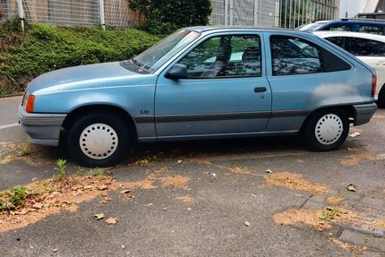 Opel Kadett 123.700 km 1.300 &euro; Bonn 53175