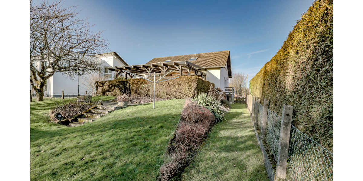 Klein auf dem Papier, groß im Wohngefühl – Einfamilienhaus mit zusätzlichem Dachstudio *provisionsfrei* - Einfamilienhaus Hennef Kurscheid | Angebot:25416928