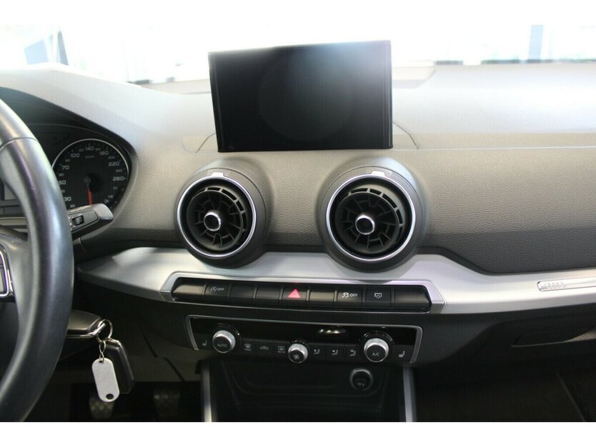 Audi Q2 30 TFSI design 86.795 km 15.980 € Euskirchen 53881