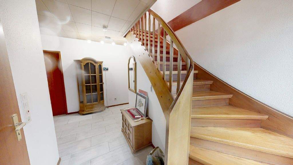 Einfamilienhaus Erftstadt Lechenich - 5 Zimmer, 140 m&sup2;, 350.000&euro; | Angebot:24609891