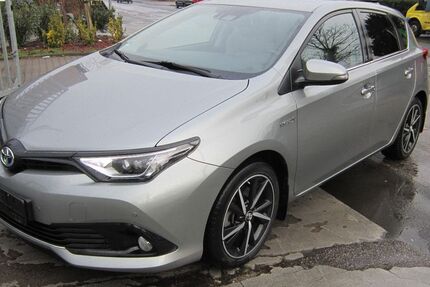Toyota Auris 123.100 km 14.990 &euro; Köln 51105