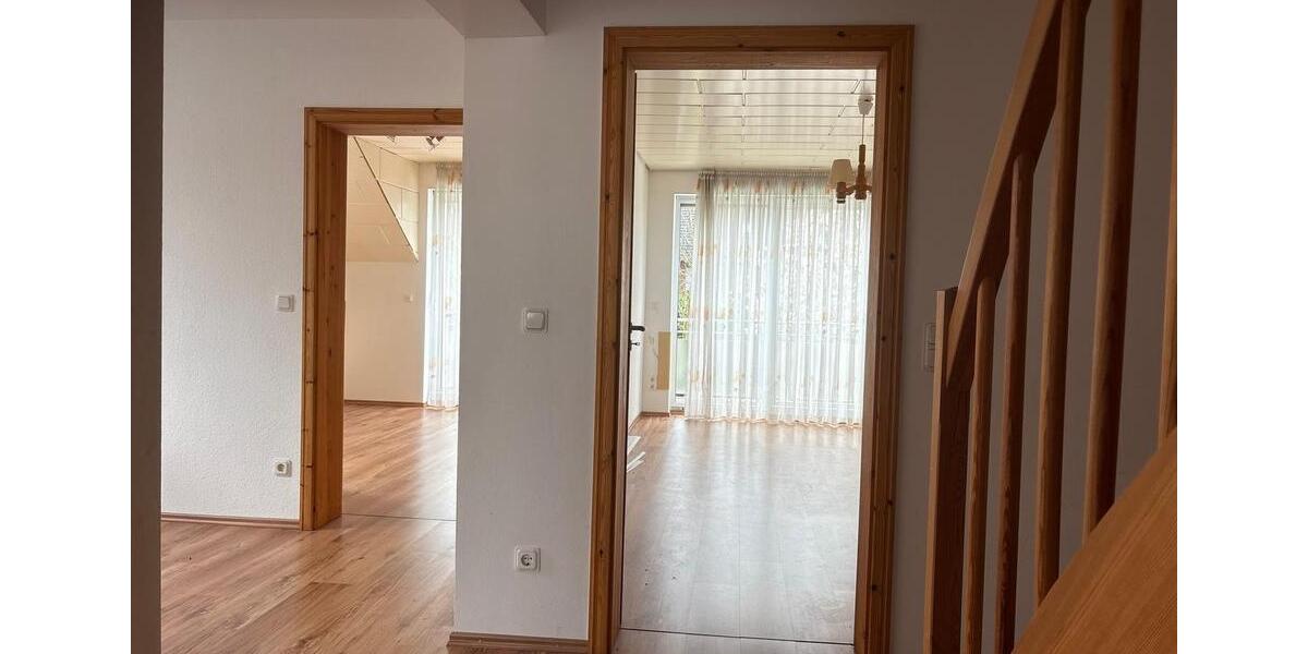 Doppelhaushälfte Bornheim - 6 Zimmer, 163 m&sup2;, 2.400&euro; | Angebot:25803614