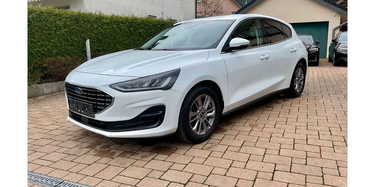 Ford Focus 72.650 km 13.950 &euro; Neunkirchen 53819