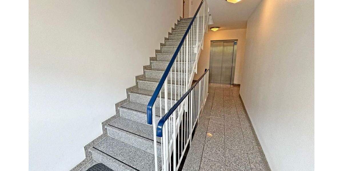 Bezugsfreie, moderne 4-Zimmerwohnung im Herzen von Liblar 4 zimmer