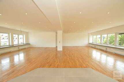Wohnung zum Mieten in Düsseldorf 1.250 € 145 m²
