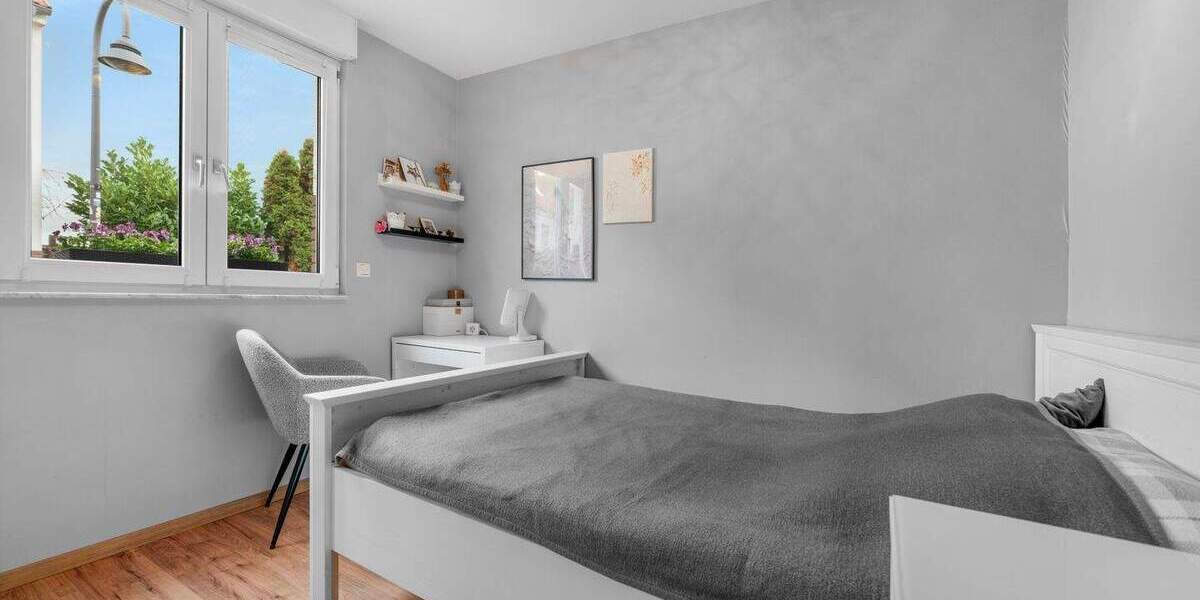 Familienfreundliches Reihenhaus mit viel Platz und exzellenter Energieeffizienz in Köln 6 zimmer